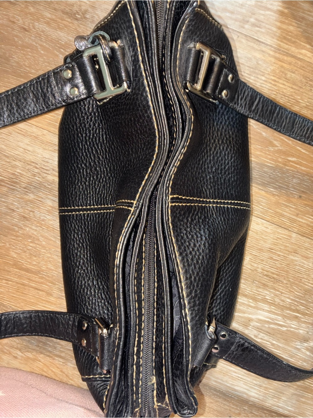 Fossil Black Leather Shoulder Bag - Picture 7 of 11